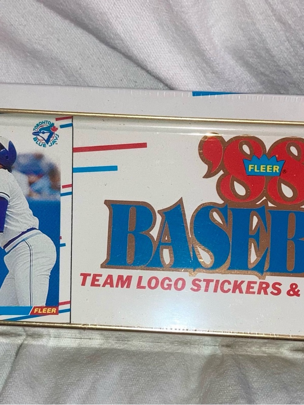 Fleer 1988 Baseball Team Logo Stickers & Trading Cards Box - White/Blue - Picture 10 of 11